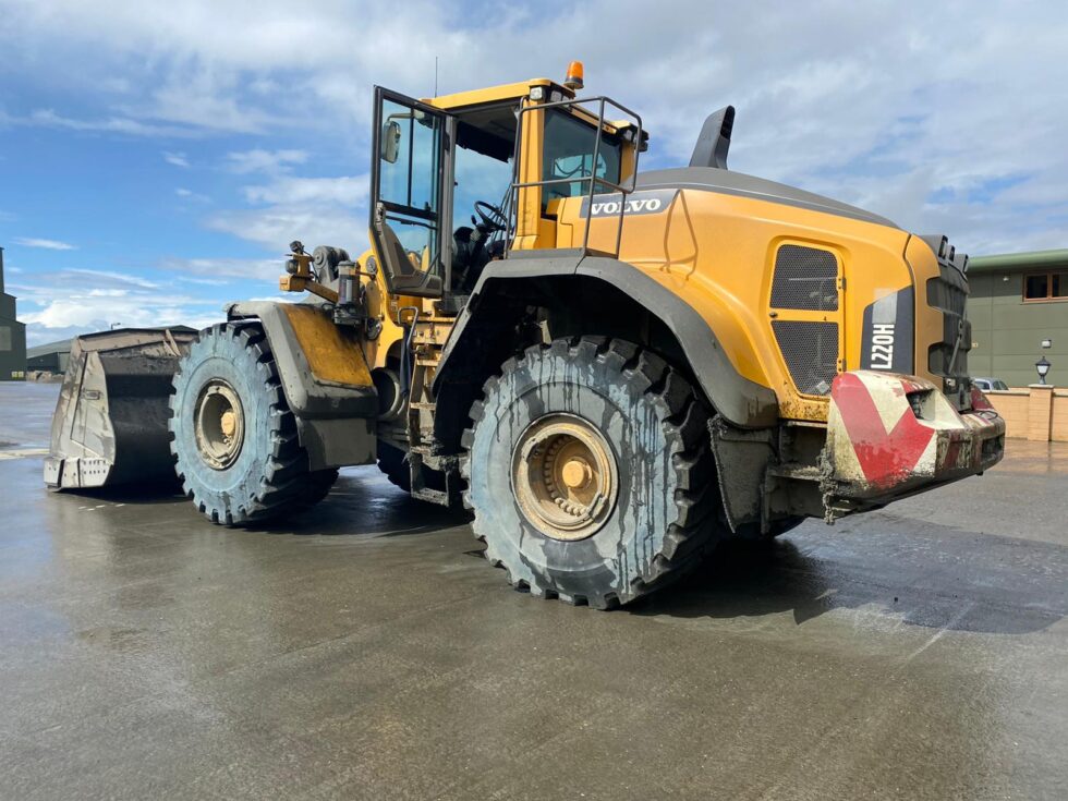 VOLVO L220H LOADING SHOVEL Empire Exports