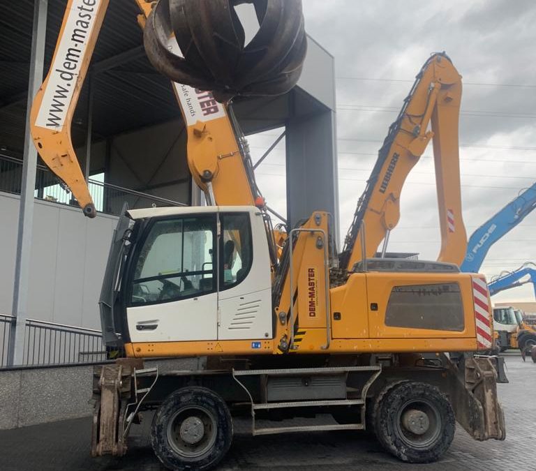 LIEBHERR LH30