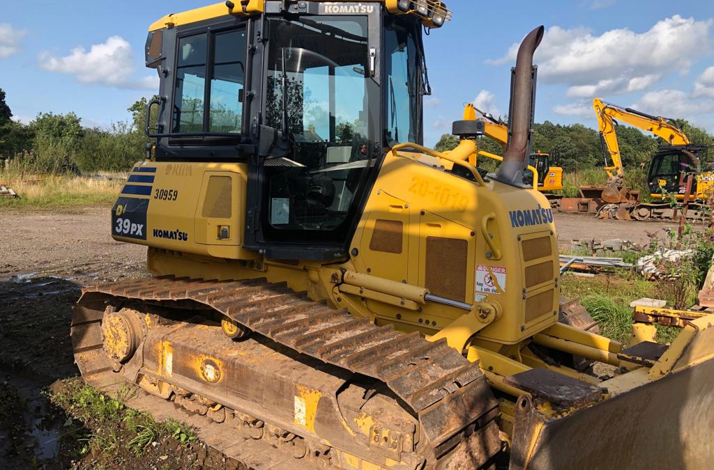 KOMATSU D39PX-23