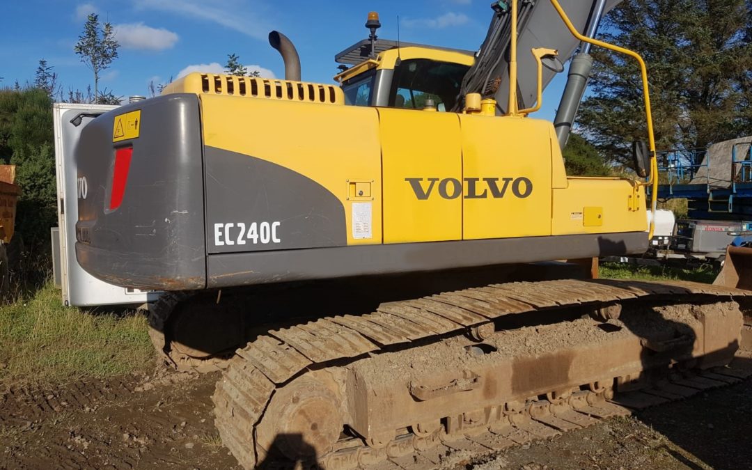 VOLVO EC240C