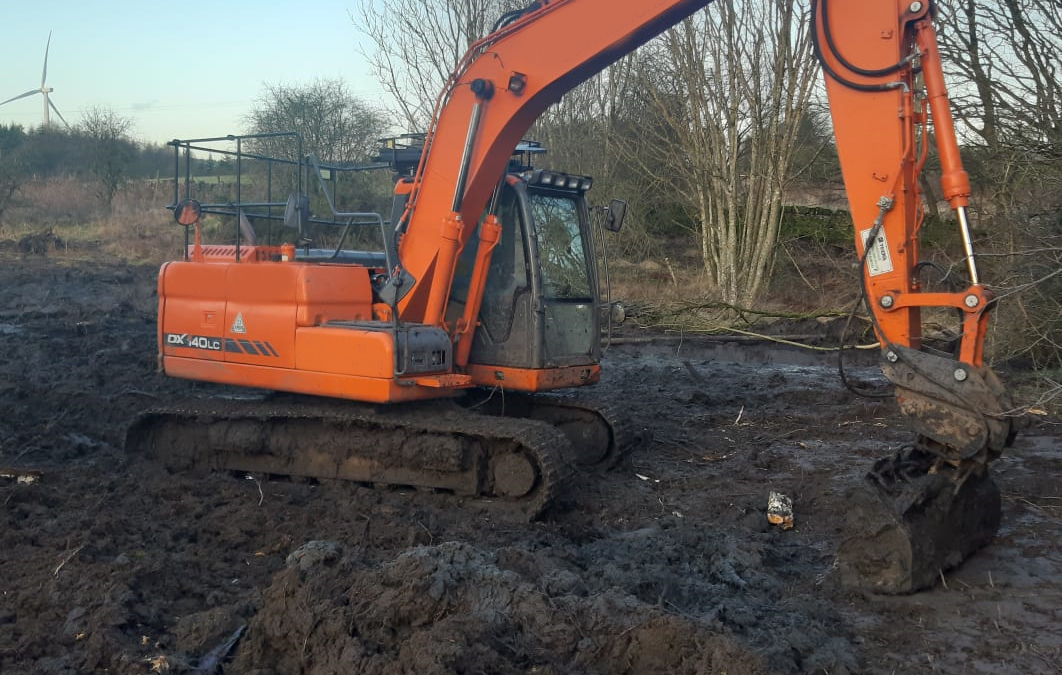 DOOSAN DX140LC