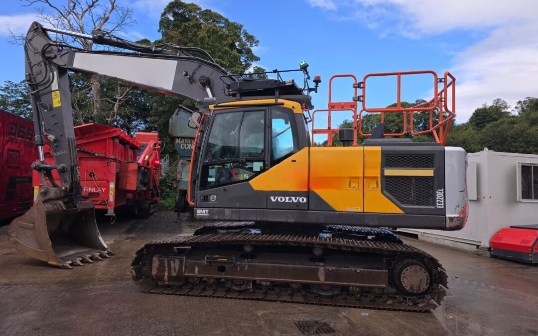 VOLVO EC220