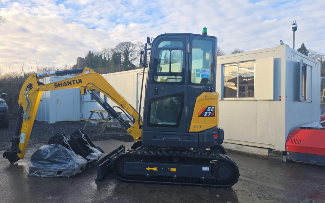 SHANTUI SE27SR MINI EXCAVATOR